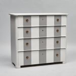 977 2044 CHEST OF DRAWERS
